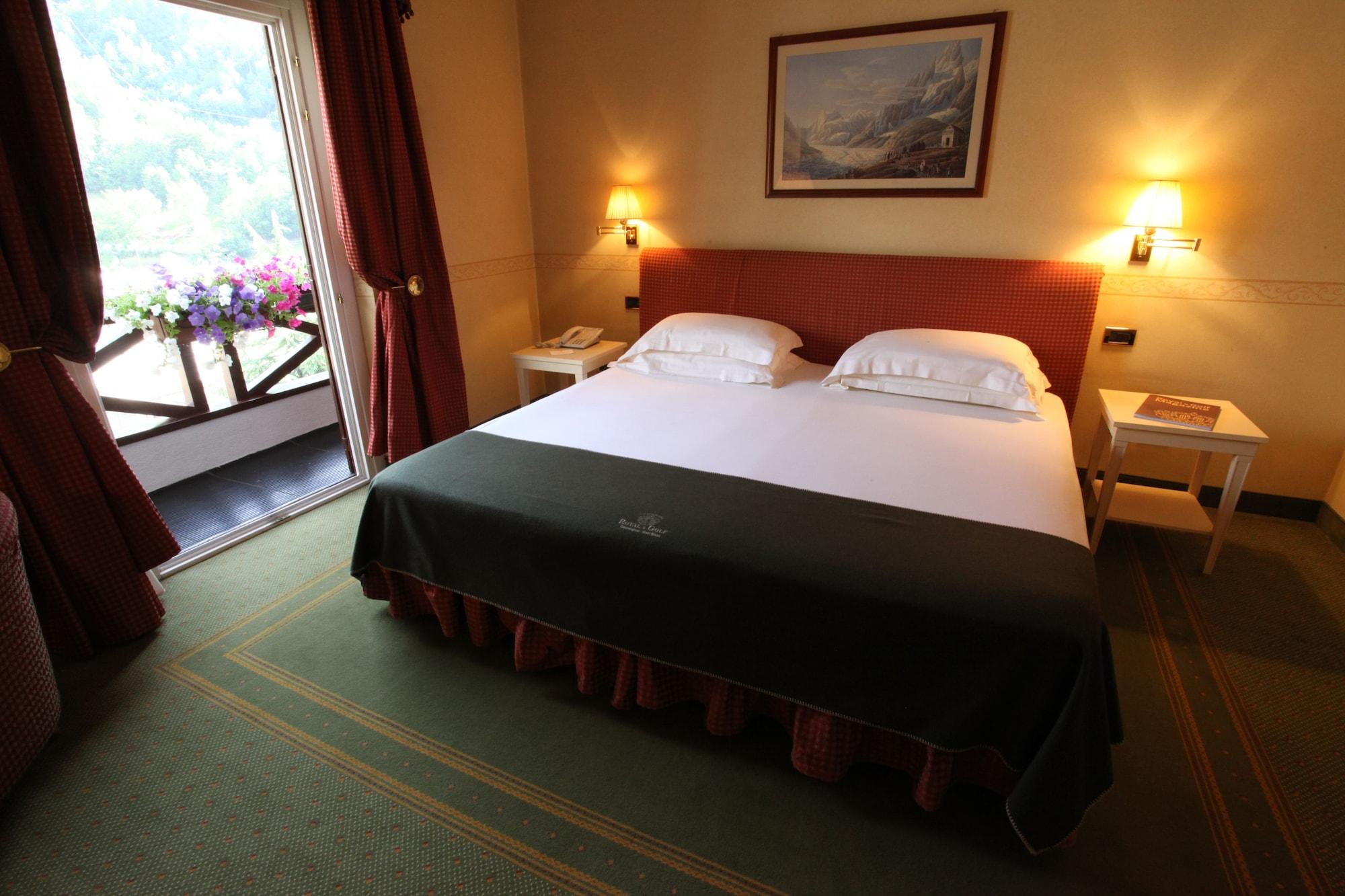 Grand Hotel Royal E Golf Courmayeur Exteriör bild
