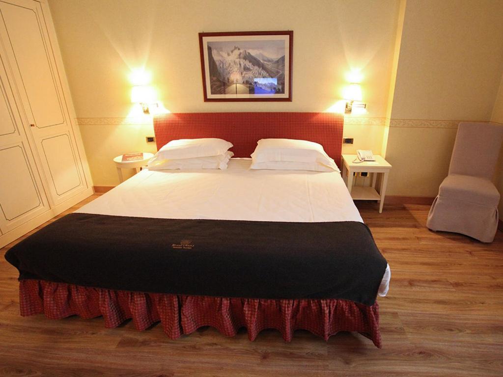 Grand Hotel Royal E Golf Courmayeur Exteriör bild