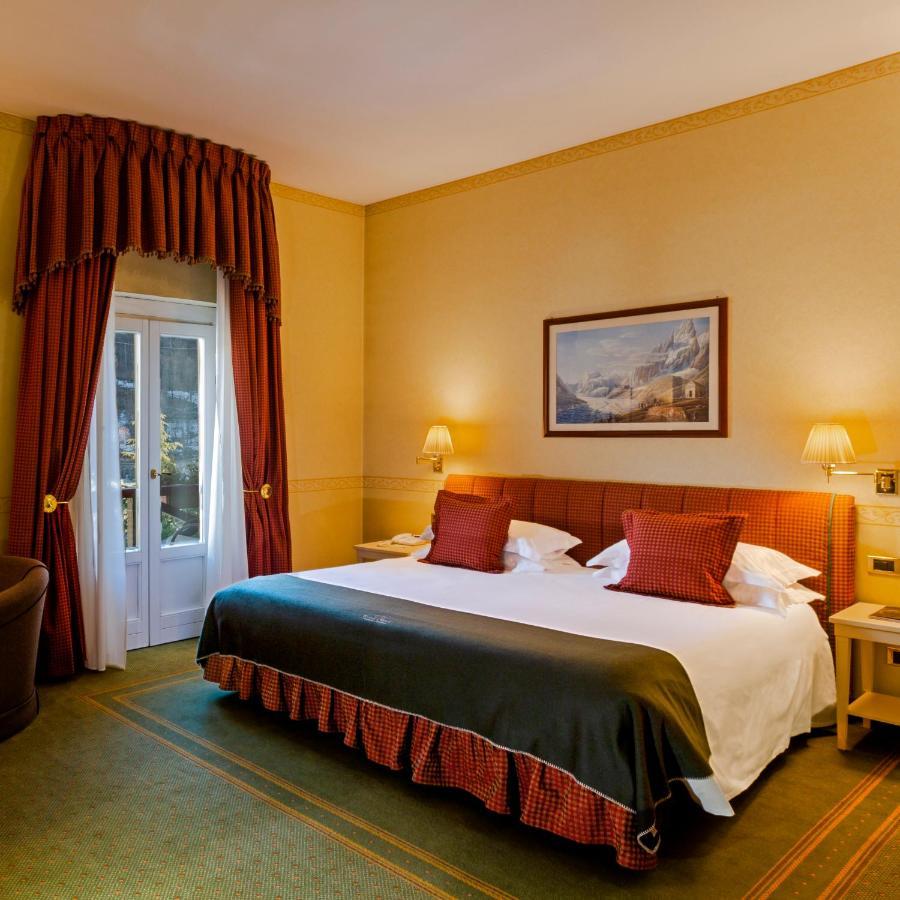 Grand Hotel Royal E Golf Courmayeur Exteriör bild